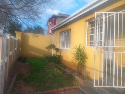 House For Sale in Coronationville, Johannesburg