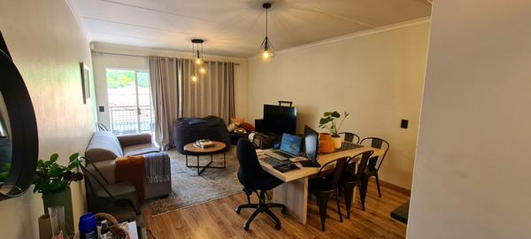 Apartment / Flat For Sale in Craigavon, Sandton