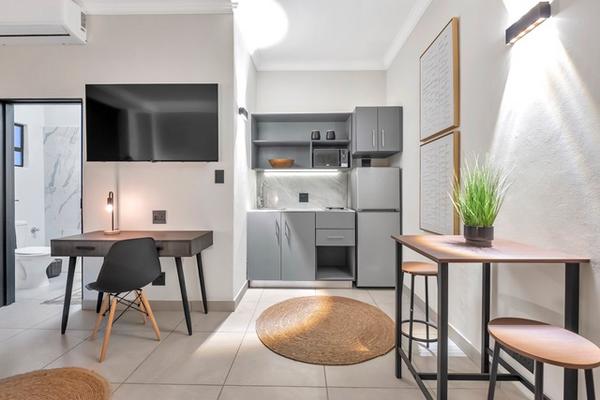 Apartment / Flat For Rent in Wendywood, Sandton